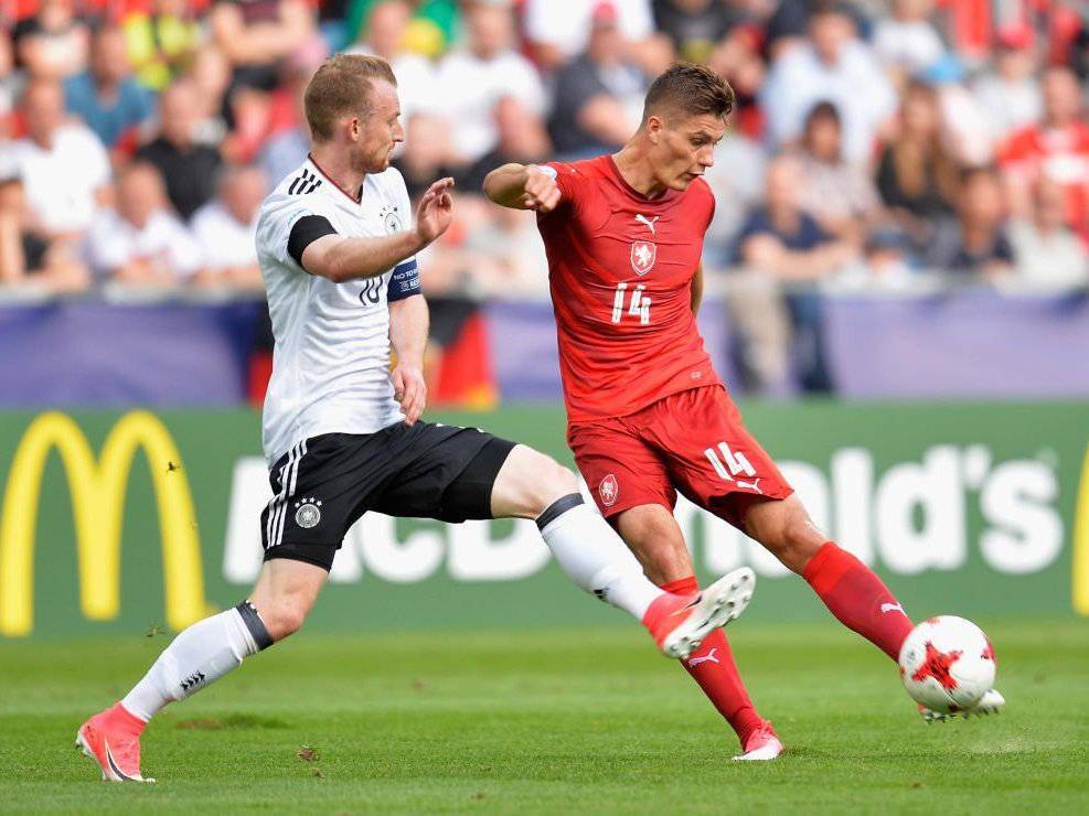 包含英格兰迎战捷克,胜者将领先晋级的词条 包含英格兰迎战捷克,胜者将领先晋级的词条