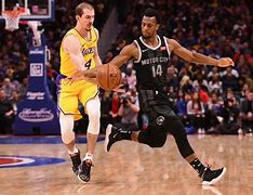 考尔斯表现出色，反弹迎来胜利