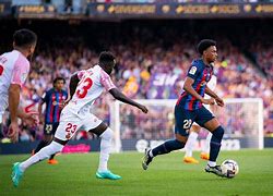 塔希尔梅开二度，正名巴萨主力