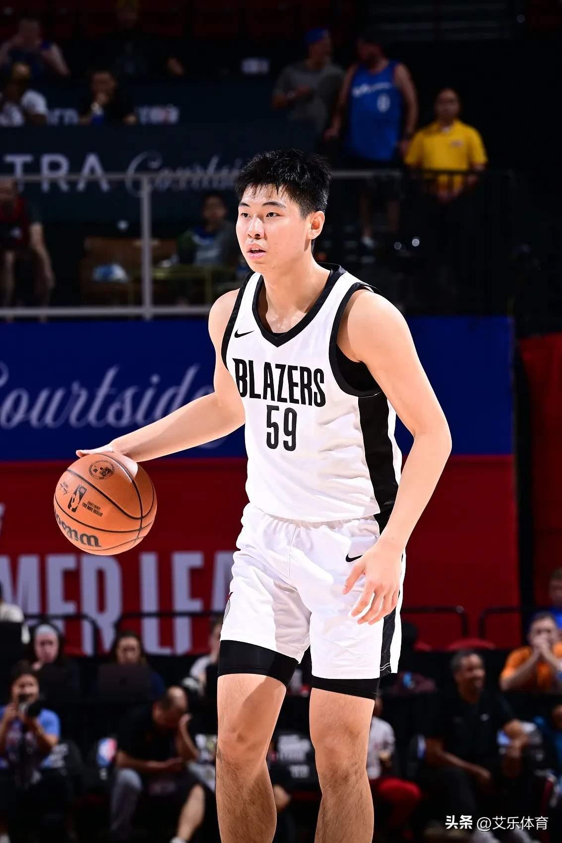 黄蜂连胜开拓者，晋级西部半决赛