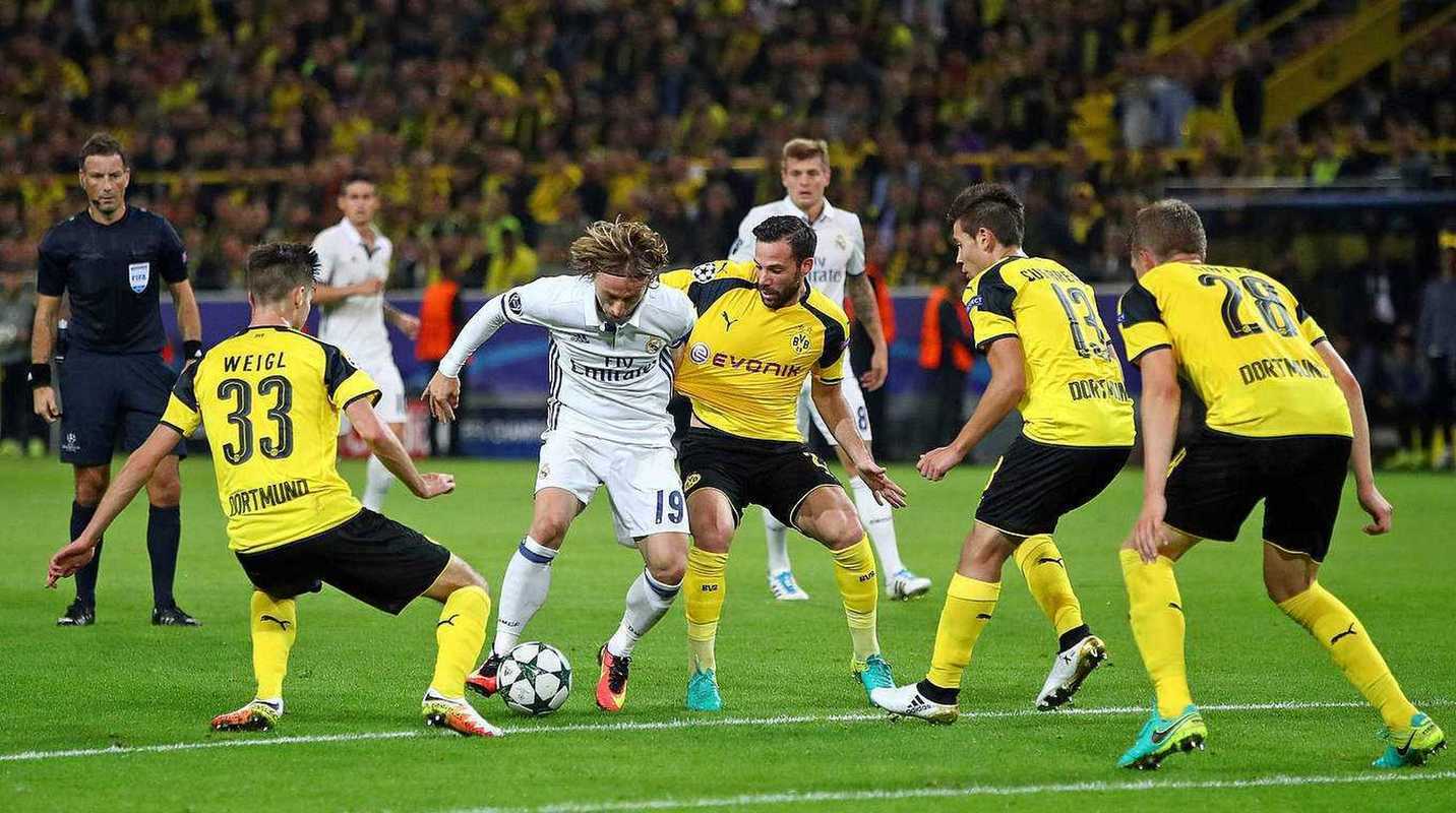 爱游戏体育官网-霍芬海姆客场赢得胜利，沙尔克无法扭转颓势