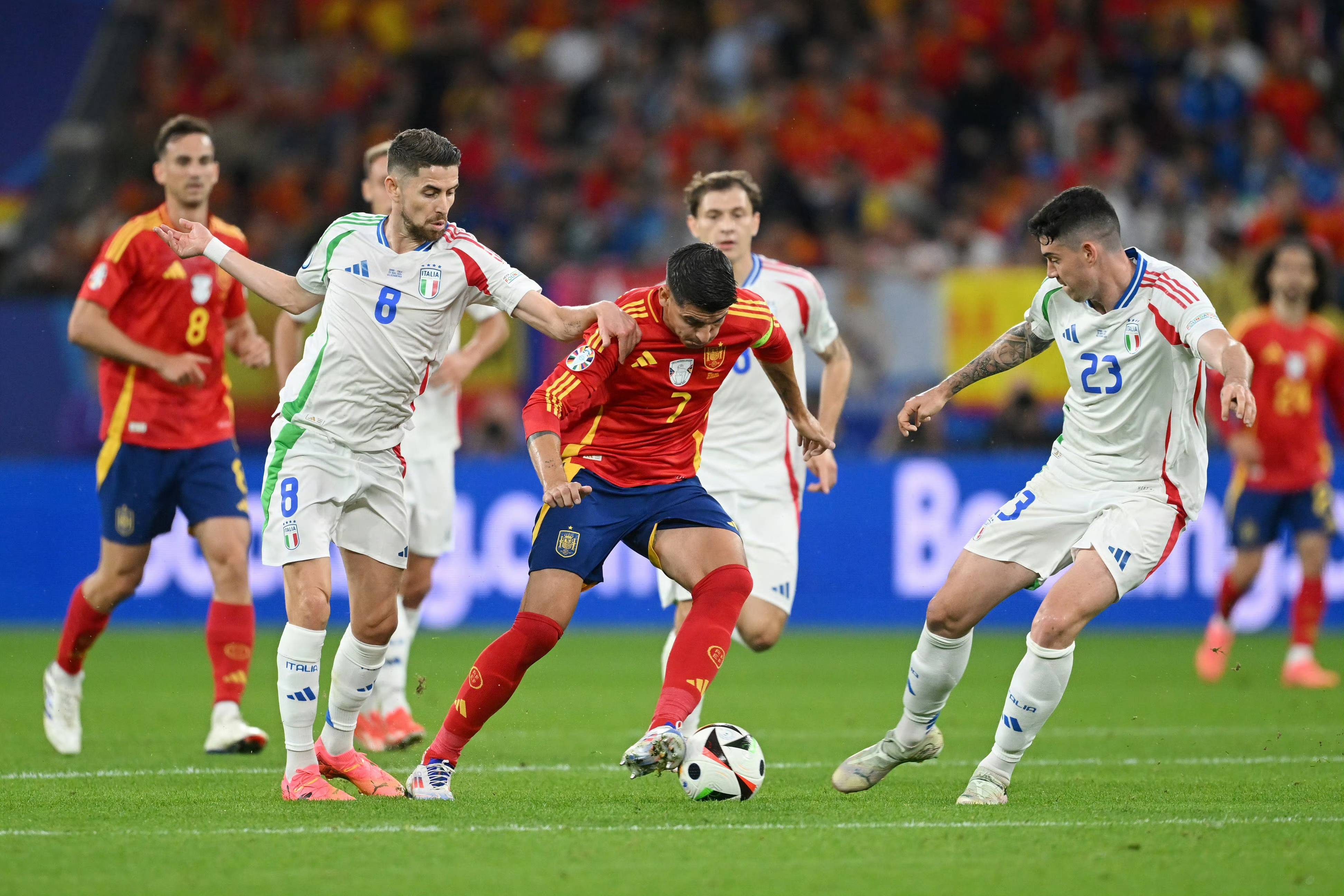 丹麦与英格兰交手，备战欧锦赛