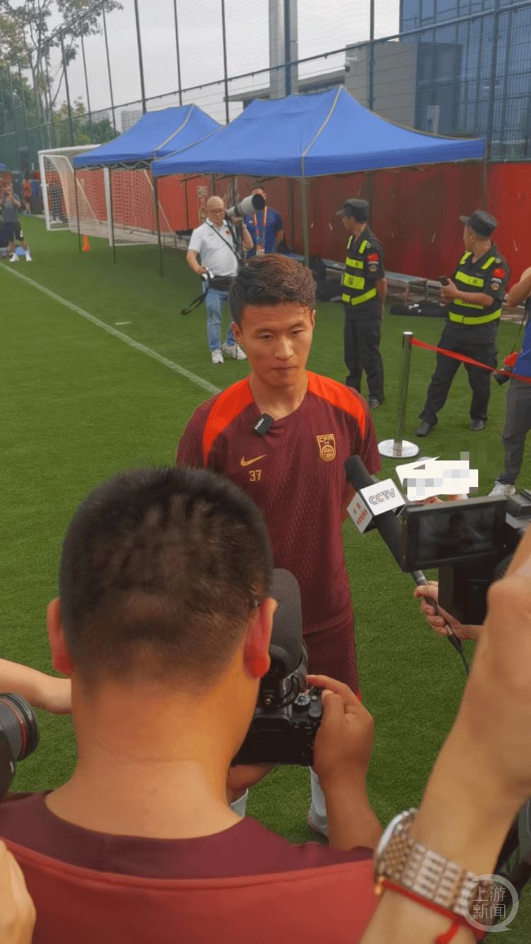 爱游戏-热血搏杀，国足拼尽全力争取胜利的简单介绍