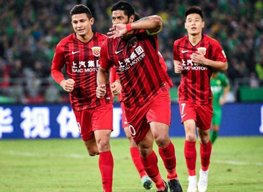 上海上港战胜劲敌，稳固积分榜领先位置