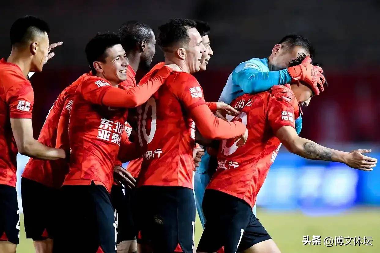 爱游戏入口-中超联赛球队冲击胜利，斗志昂扬