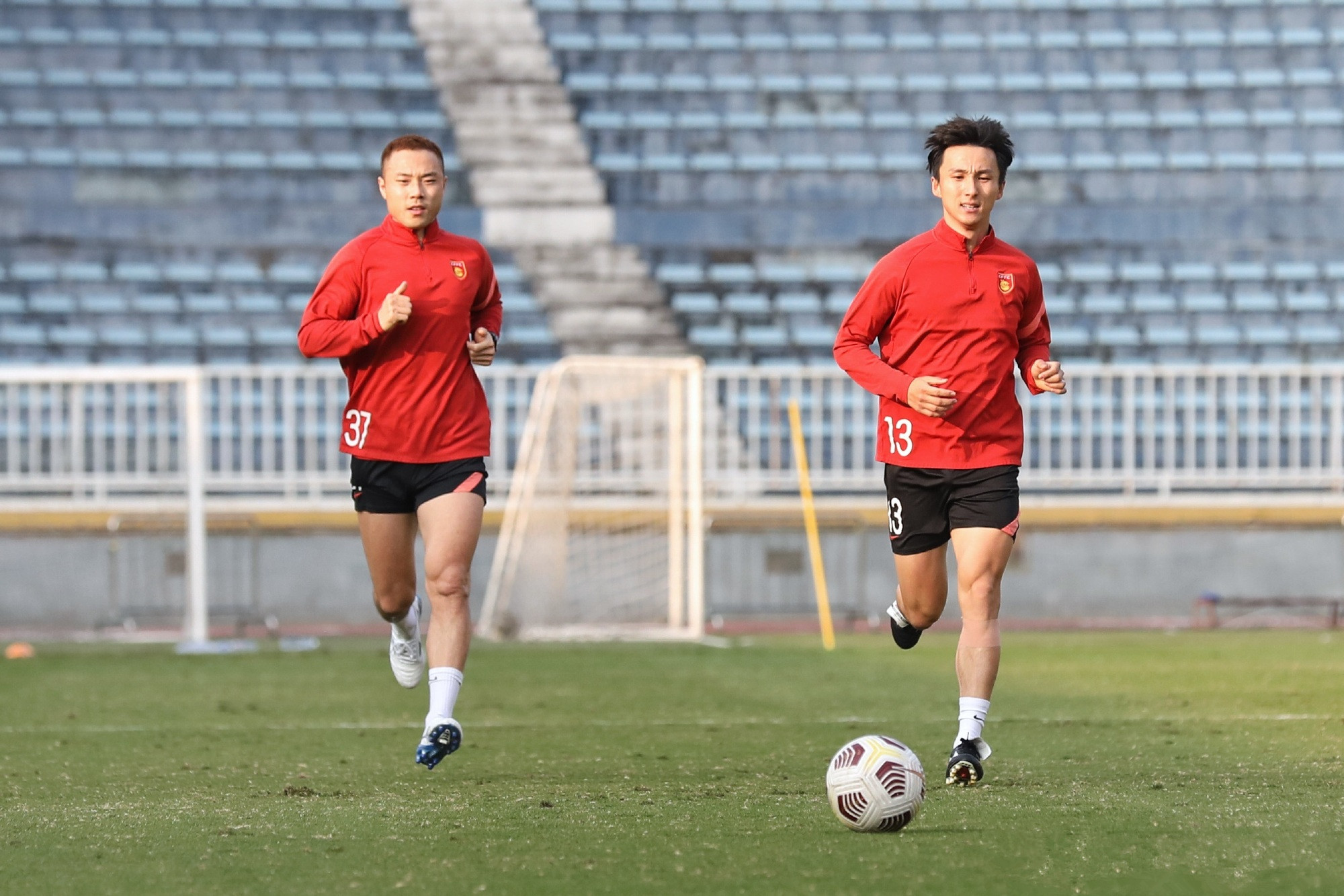 爱游戏官网-波鸿青年队新赛季备战工作认真基础扎实