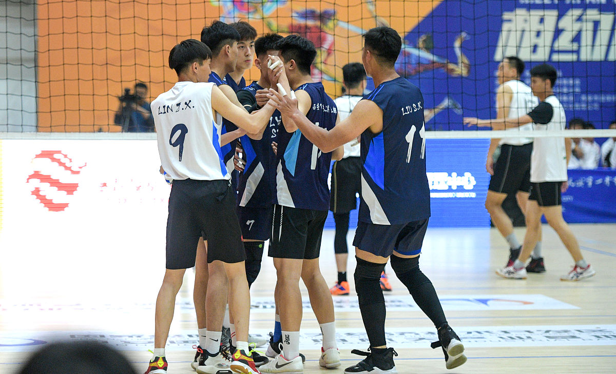 爱游戏网页版入口-激烈对抗引发赛场上一片火热氛围的简单介绍