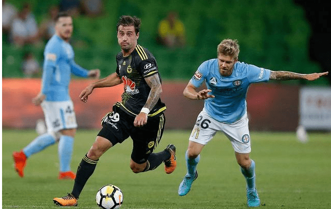 爱游戏入口-雷根斯堡队击败对手连胜晋级