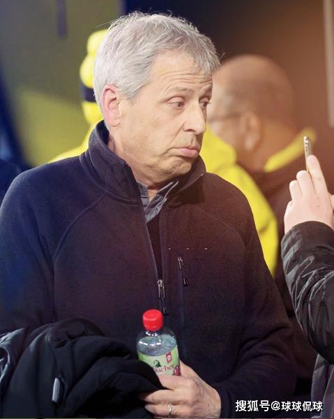 爱游戏app-包含多特蒙德发起反击，实现胜利连连的词条