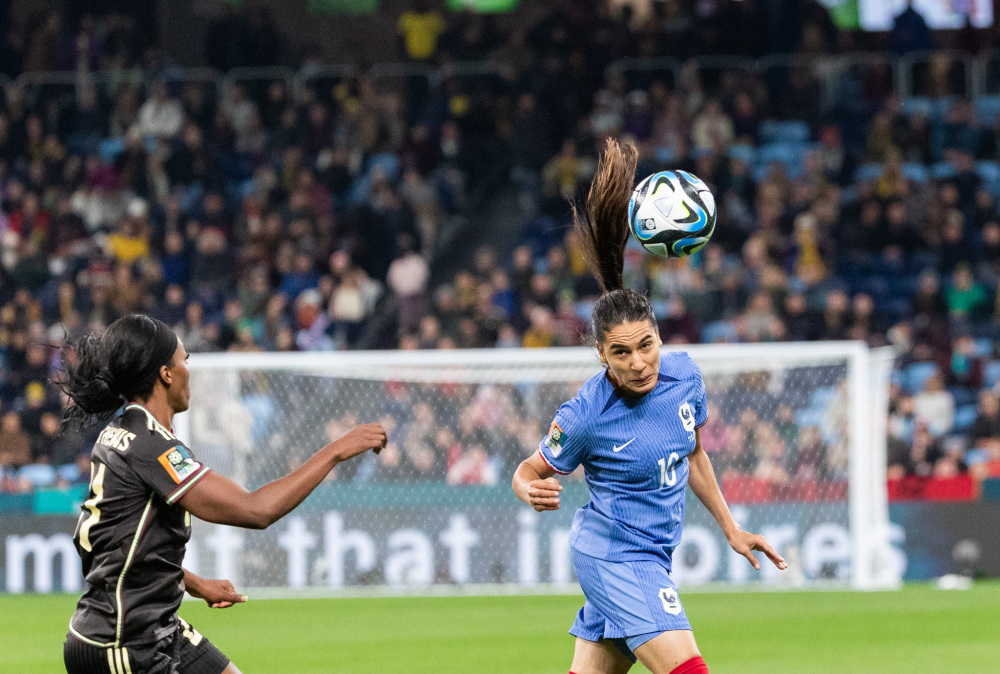 爱游戏在线-关于法国队争分夺秒，小组称霸在望的信息