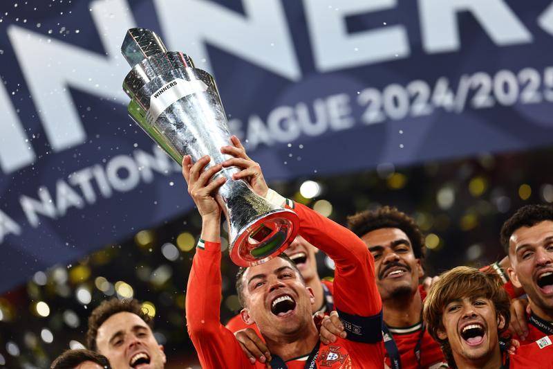 爱游戏官网-葡萄牙队在欧洲锦标赛中迎来胜利