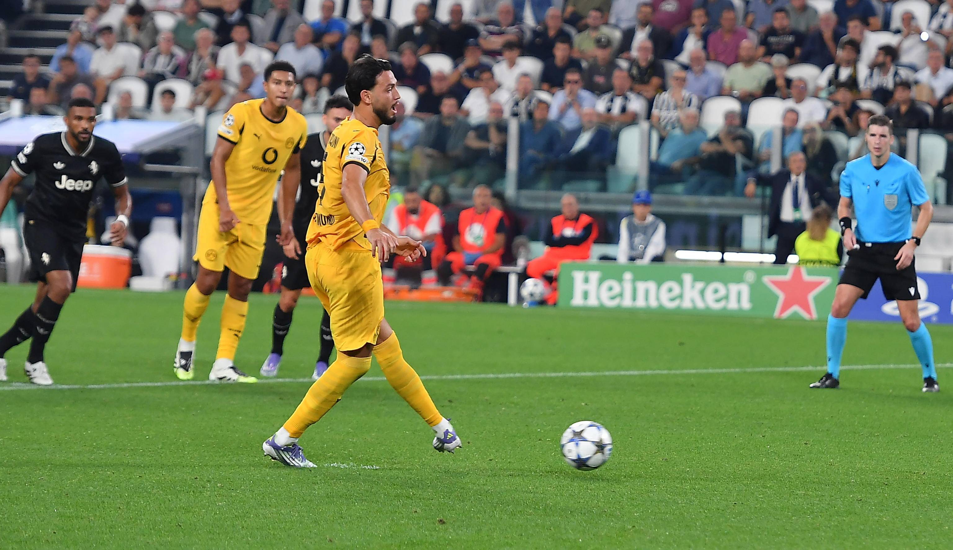 多特蒙德遭遇失利，排名跌至联赛第七